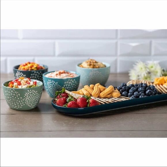 Baum Mums 5-Piece Stoneware Serve Set - Picture 1 of 3